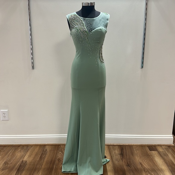32467 Lara Green Prom Dress - Picture 5 of 8